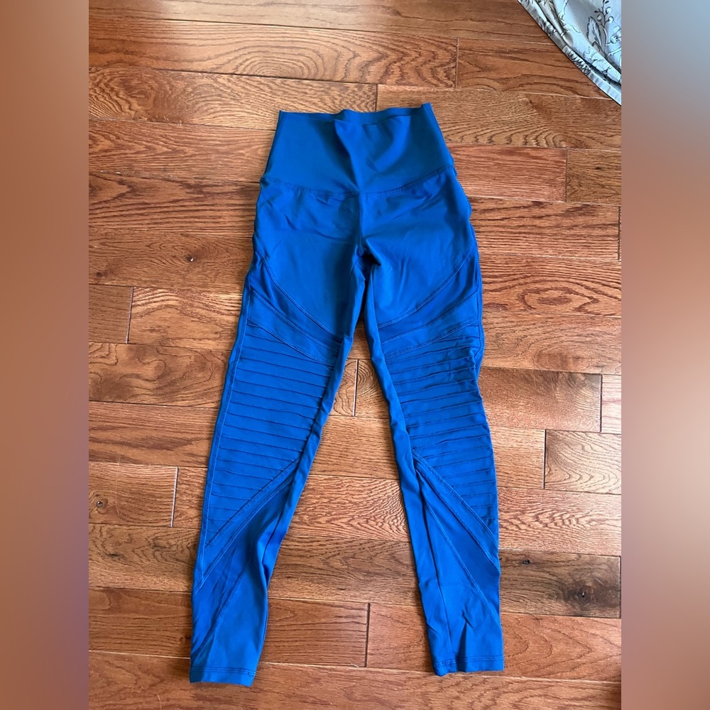 Aerie Move leggings. Great condition.